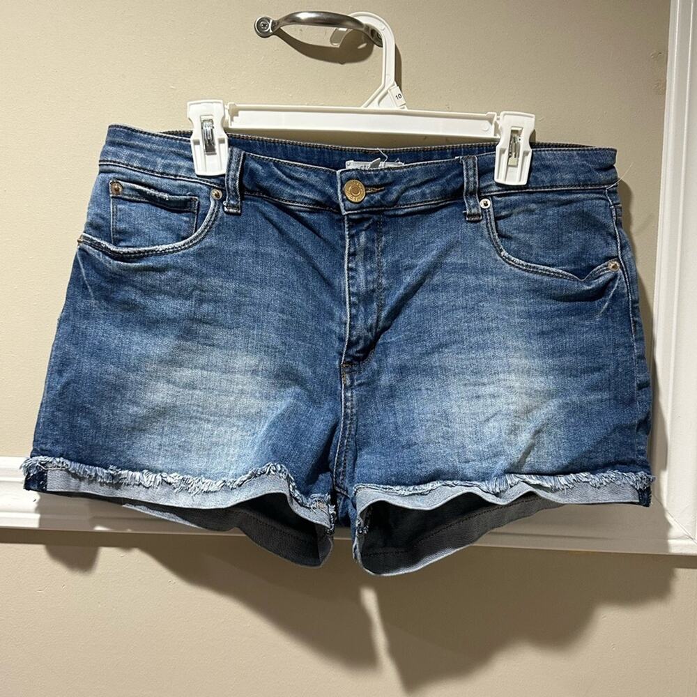 STS Blue‎ Jean Shorts Classic Blue Casual